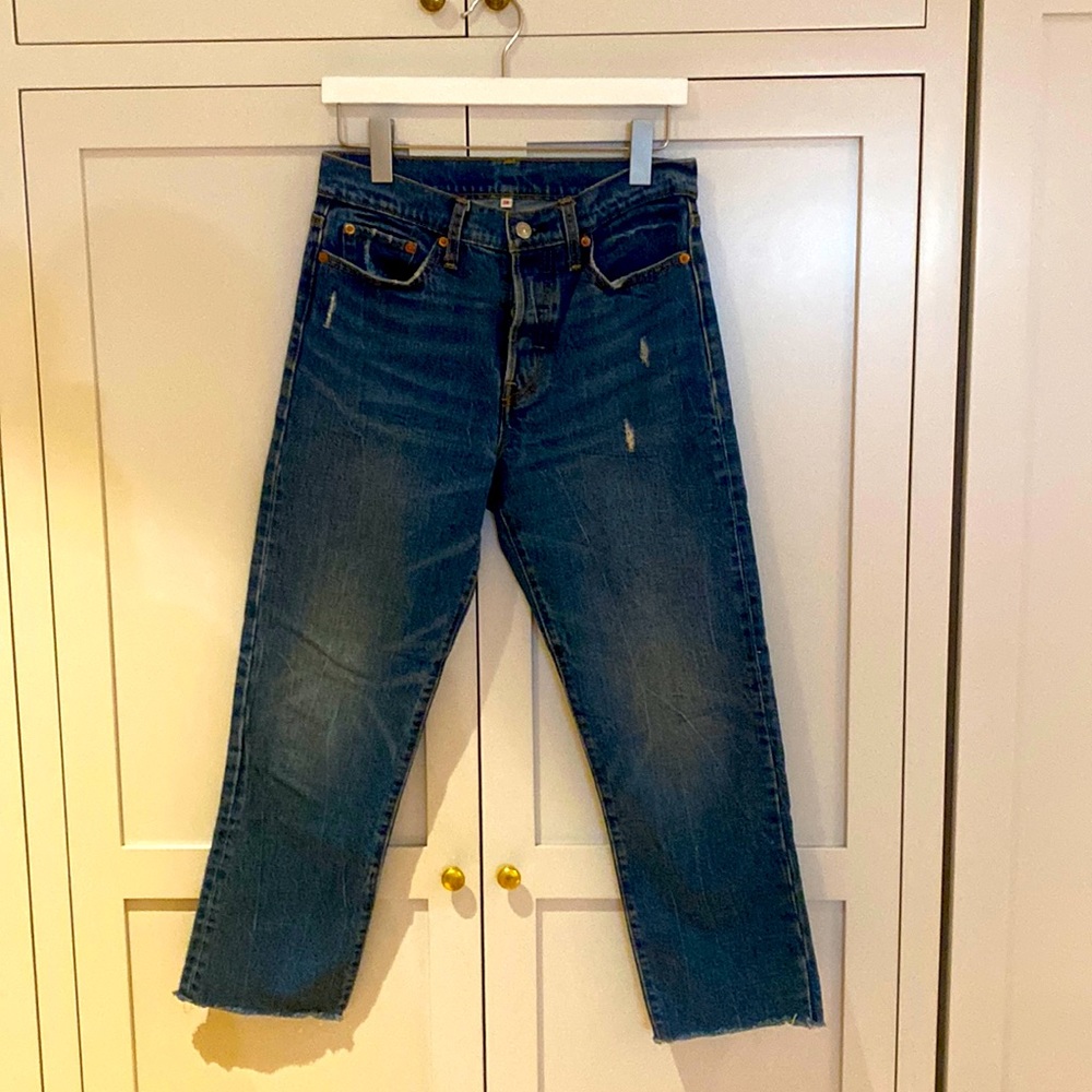 Levi’s Original 501s Women’s medium wash Size 29 with rough edges